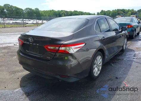 2018 Toyota Camry Le из США, поврежденный, VIN 4T1B11HK5JU141122